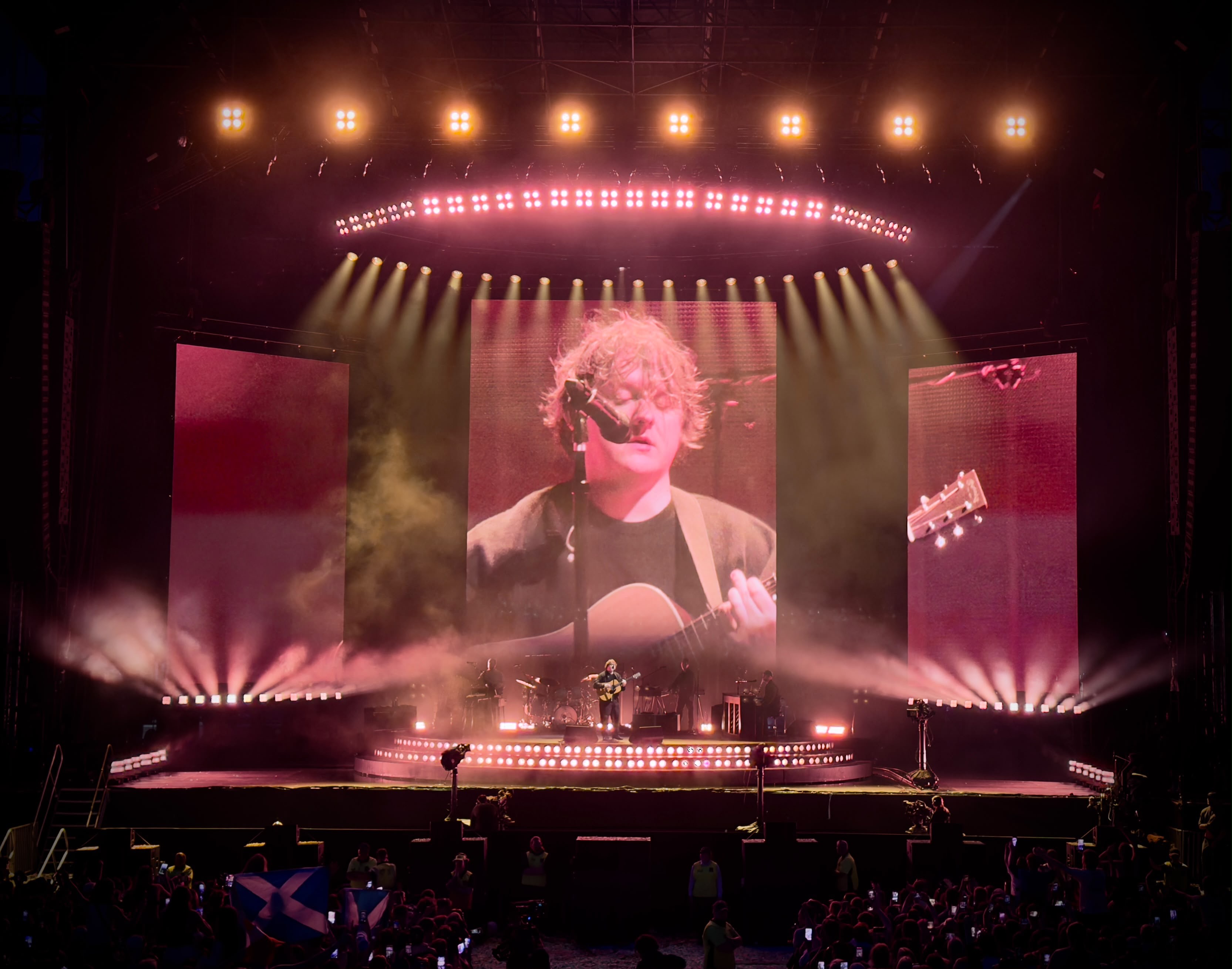 LEWIS CAPALDI